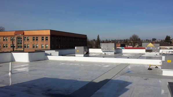 CSL Plasma Center's New Single-Ply Membrane Roof Without Asbestos